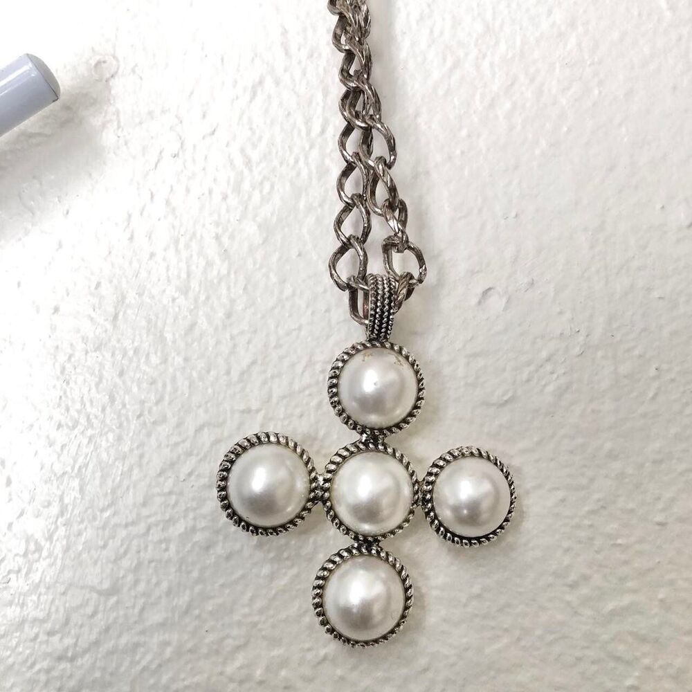 Silver chain pearl cross pendant long chunky necklace